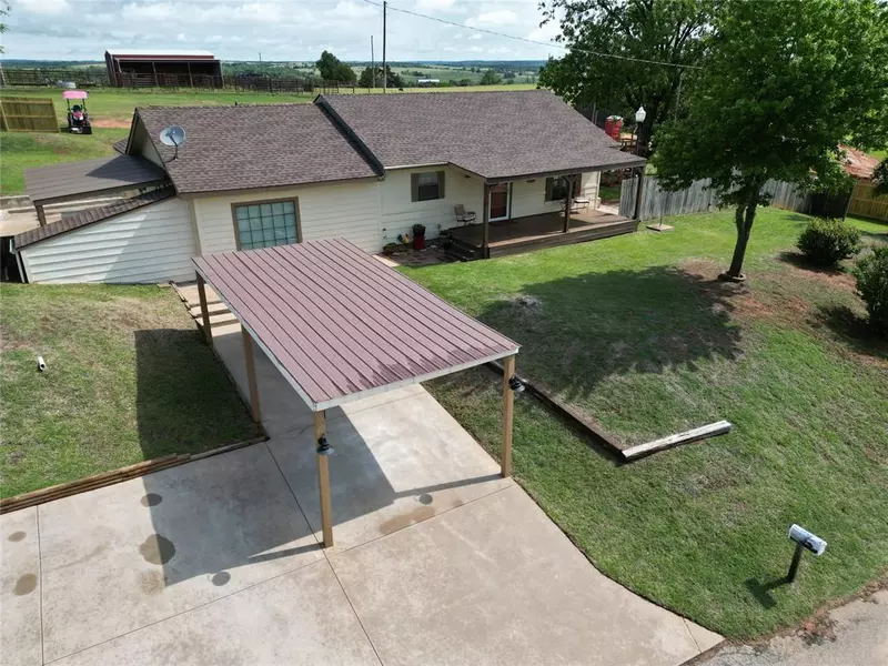 509 Commanche Avenue, Binger, OK 73009