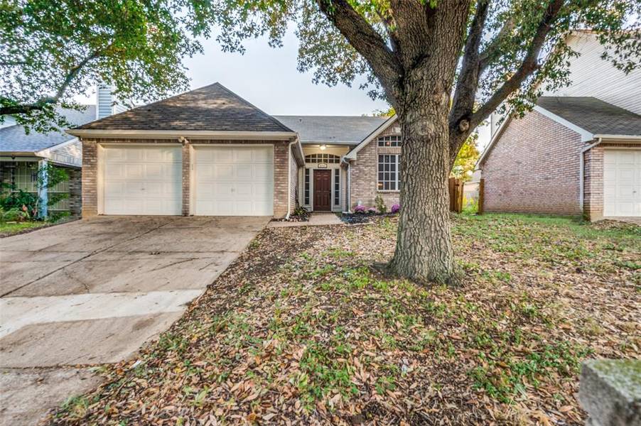 4713 Waterway Drive N, Fort Worth, TX 76137