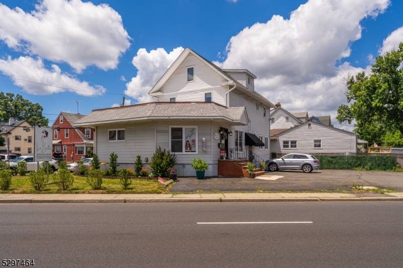 464 North Avenue, Elizabeth City, NJ 07208