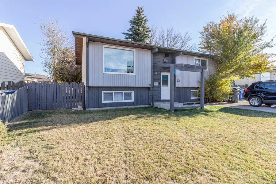 31 Rae CT SE, Medicine Hat, AB T1B 3B4