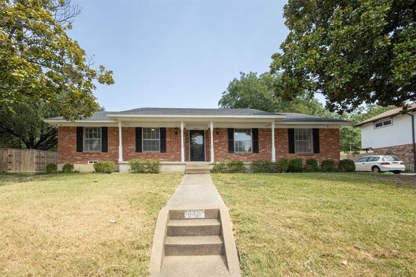 3222 Hampden Drive, Garland, TX 75043