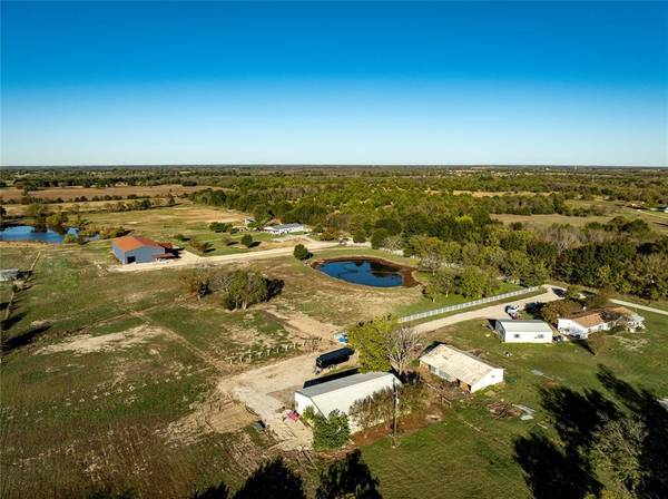 486 Private Road 4402, Commerce, TX 75428