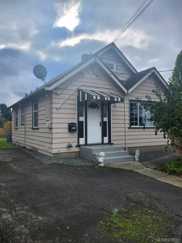 Saanich, BC V9A 1Z4,3061 Albina St