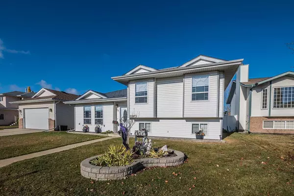 Red Deer, AB T4R2P2,28 Lawrence CRES