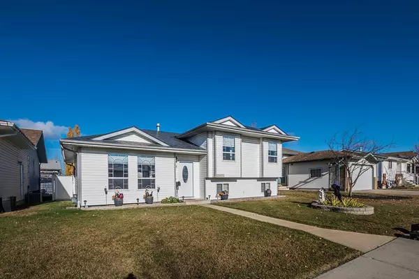 Red Deer, AB T4R2P2,28 Lawrence CRES