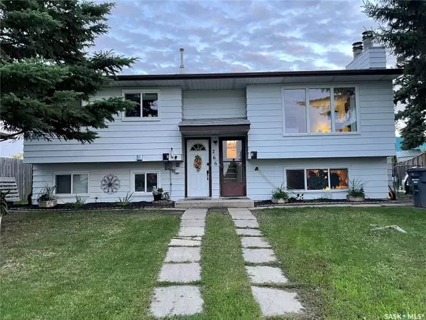 266 Langevin CRESCENT, Saskatoon, SK S7L 5R3