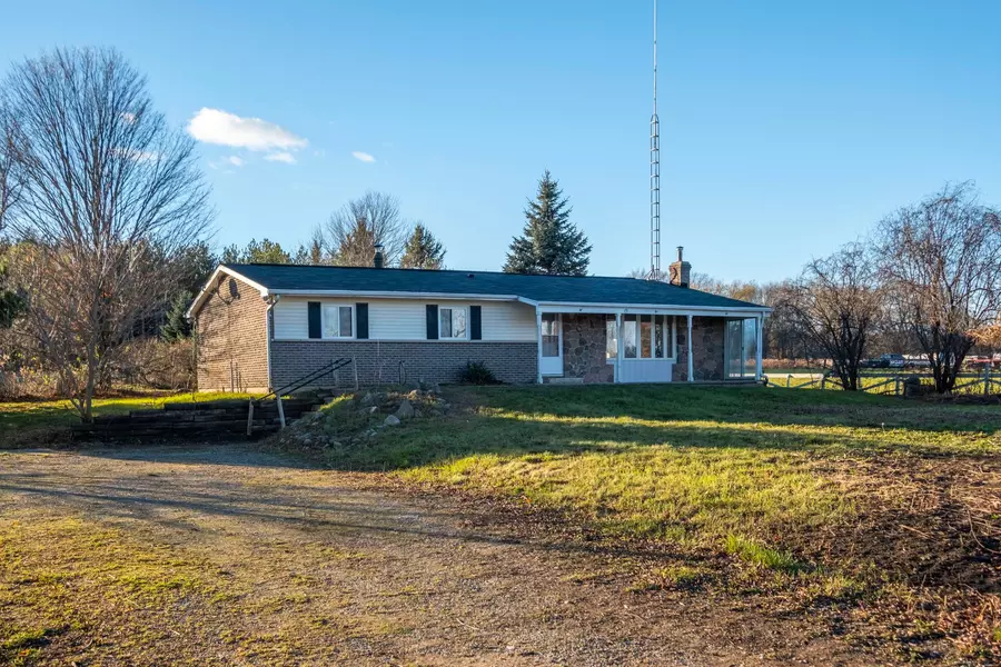 4046 20th Side Road, Bradford West Gwillimbury, ON L3Z 2A4