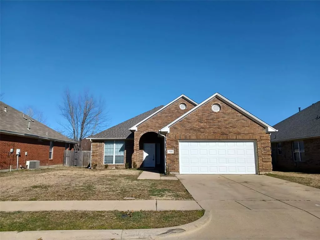 Arlington, TX 76002,705 Crownpoint Lane