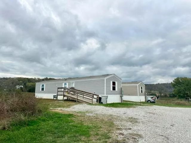 Sparta, TN 38583,00 Loyalty Ln