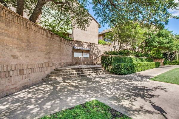 3801 Gilbert Avenue #E, Dallas, TX 75219