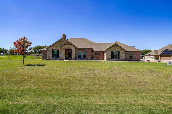 7429 Spring Ranch Court, Godley, TX 76044