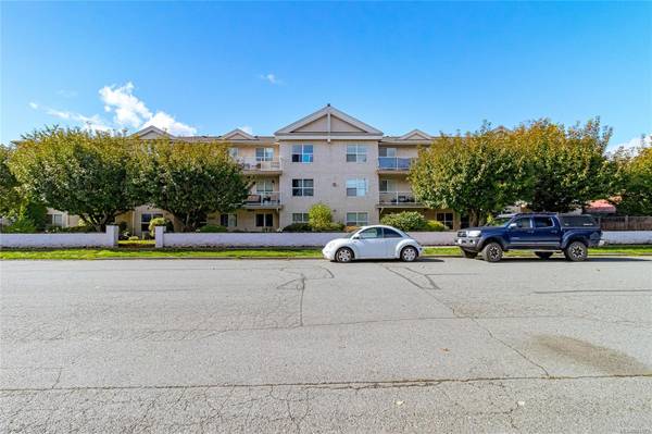 Duncan, BC V9L 3L4,321 McKinstry Rd #201