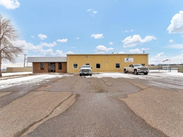 26 & 34 Boundary RD Southeast, Redcliff, AB T0J 2P0