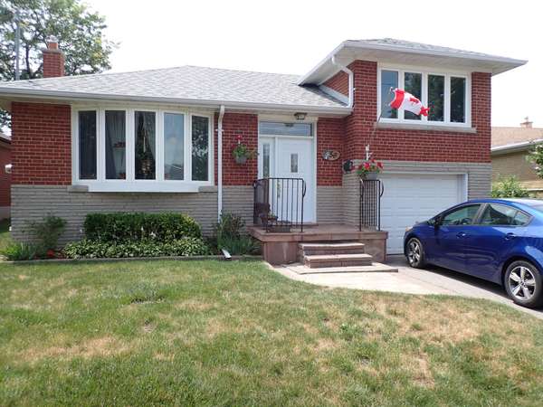 56 Perivale CRES #Front, Toronto E09, ON M1J 2C3