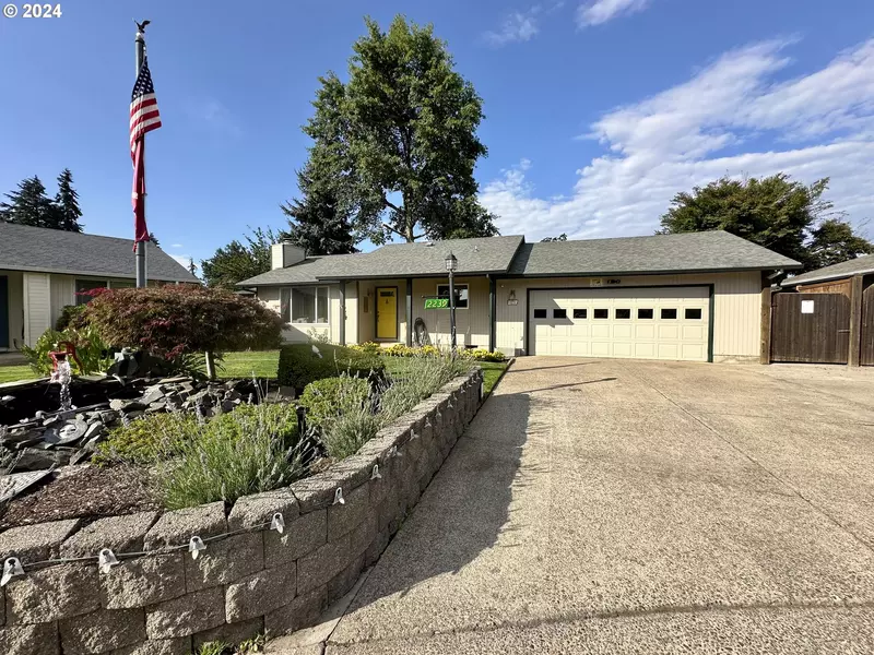 2239 AMIRANTE ST, Eugene, OR 97402