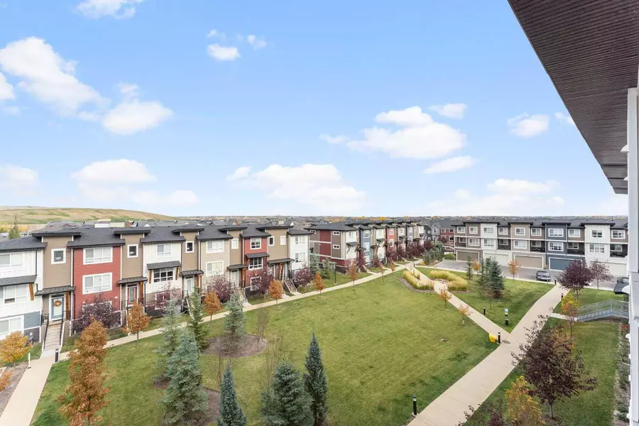 35 Walgrove WALK SE #408, Calgary, AB T2X 4S6