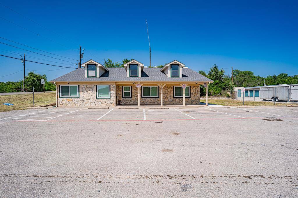 Granbury, TX 76049,5001 Fall Creek Highway