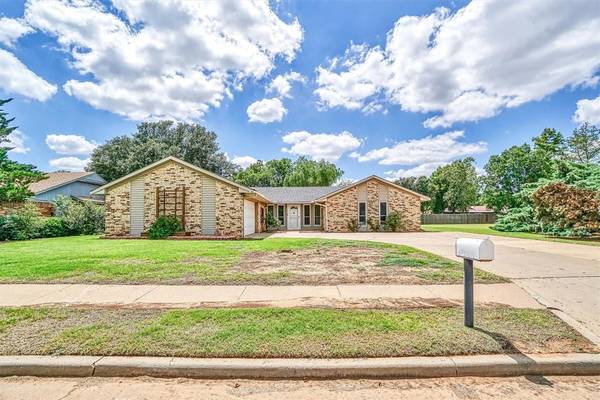 809 Rosehaven Drive, Altus, OK 73521