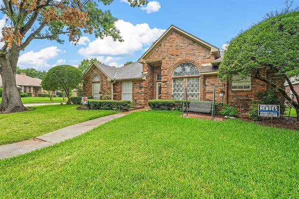 715 Amesbury Drive, Mesquite, TX 75150