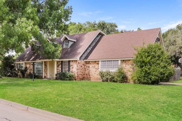 Cleburne, TX 76033,1004 Berkley Drive