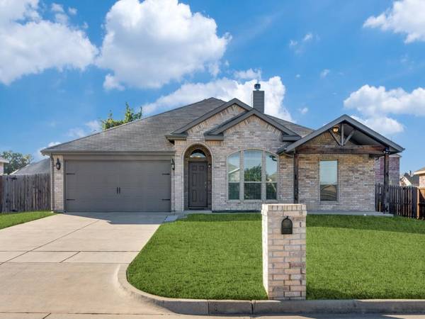 7414 Caladium Lane, Forest Hill, TX 76140