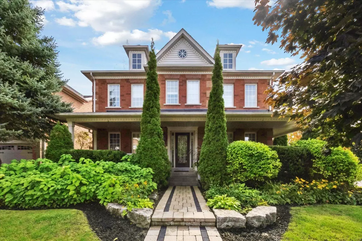 Whitby, ON L1M 1E8,11 Mcbeth PL