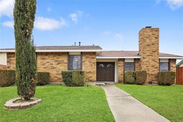 10205 Catalpa Road, Dallas, TX 75243