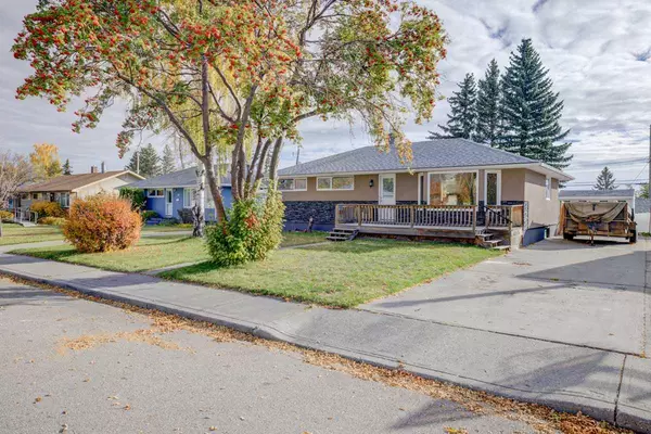 Calgary, AB T2K 2W3,48 Thornlee CRES NW