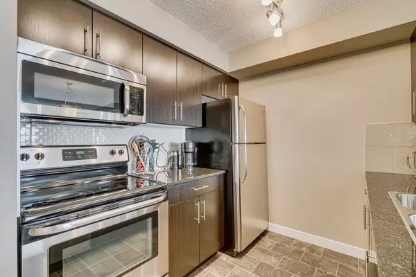 Calgary, AB T2X 2B9,81 Legacy BLVD SE #1313