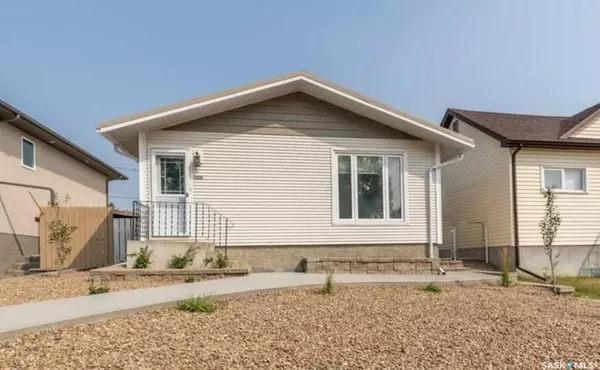 1010 Hochelaga STREET W, Moose Jaw, SK S6H 6G5