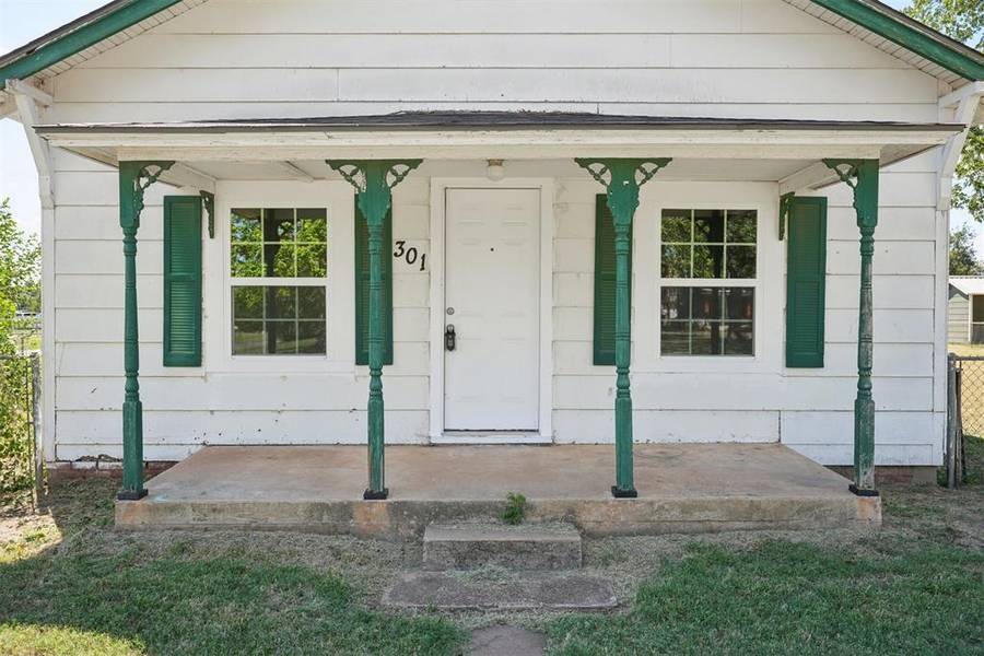 301 N Elm Street, Crescent, OK 73028