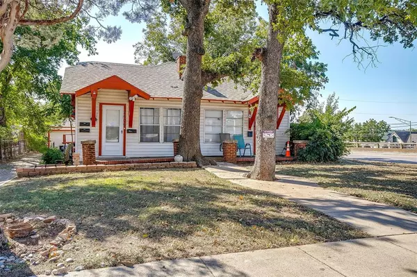 Fort Worth, TX 76103,2604 Bomar Avenue