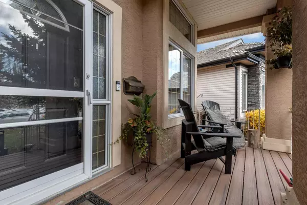 Calgary, AB T3B 5T5,32 Valley Ponds PL Northwest