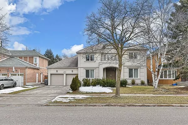 135 Strathearn AVE, Richmond Hill, ON L4B 2L2