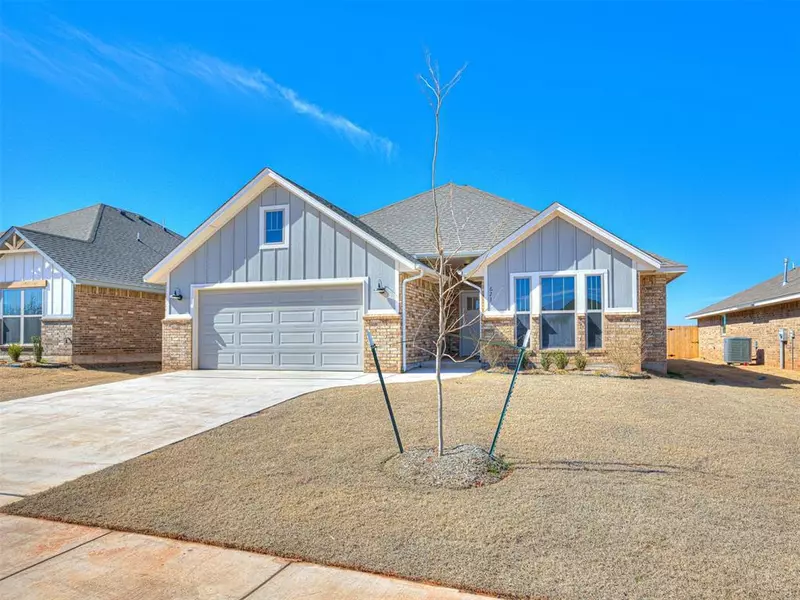 623 Hackberry Lane, Washington, OK 73093