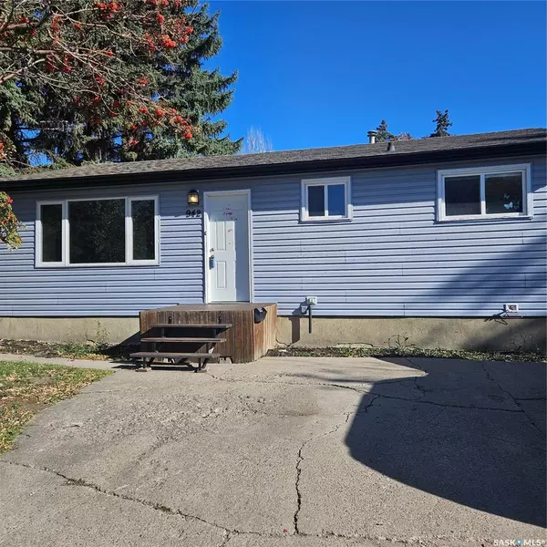 942 Confederation DRIVE, Saskatoon, SK S7L 4K5