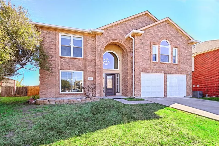 6703 Meadowcrest Drive, Arlington, TX 76002