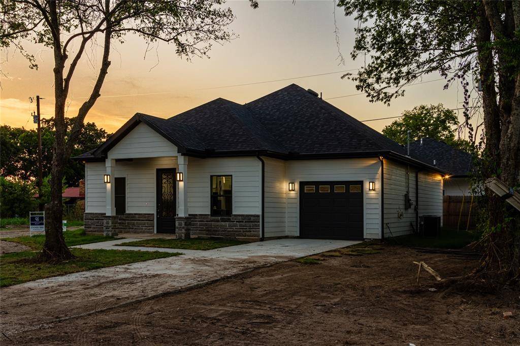 West Tawakoni, TX 75474,200 Opal Drive