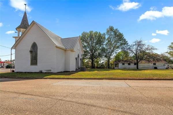 Daingerfield, TX 75638,509 Taylor Street