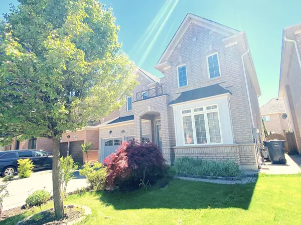 Brampton, ON L6P 1Z5,32 Vernet CRES #Upper