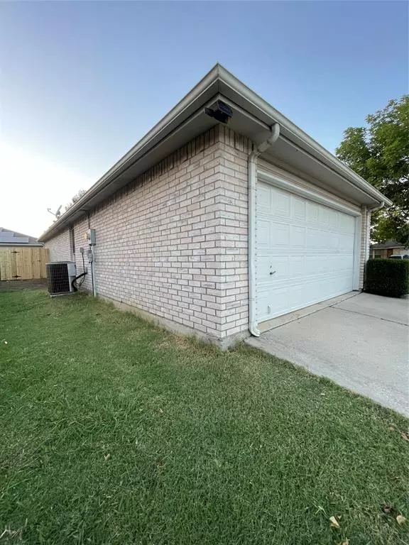 Fort Worth, TX 76123,8732 Fox Meadow Way