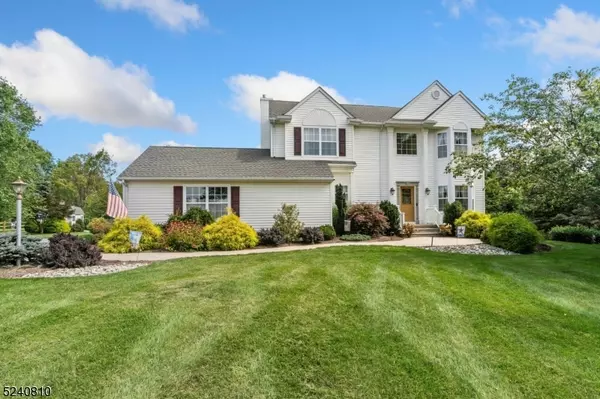 3 Canterbury Ln, Mansfield Twp., NJ 07840