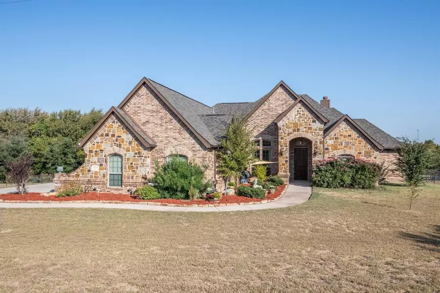 190 Cooperstown Drive, Springtown, TX 76082