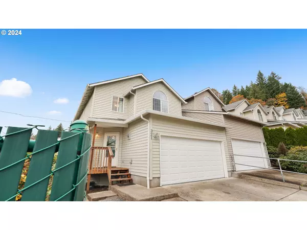 Camas, WA 98607,321 NE WEDGEWOOD CT