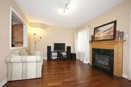 Mississauga, ON L5W 1T8,469 Krotone CRES