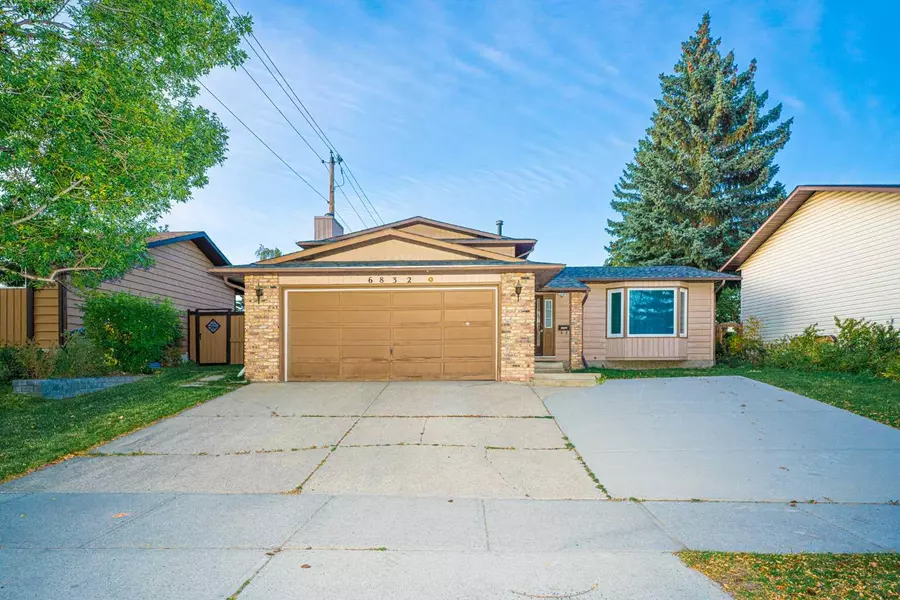 6832 37 AVE Northeast, Calgary, AB T1Y 5E5