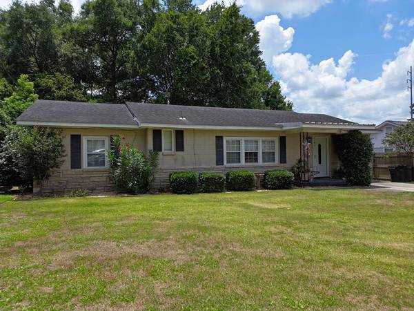 108 Orchard Lane, Thomasville, GA 31792