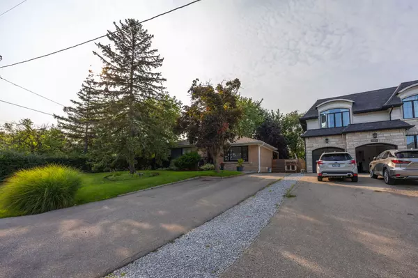 Oakville, ON L6L 2S4,1397 Waverly AVE