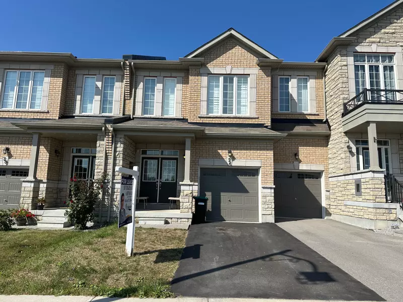 26 Veterans ST, Bradford West Gwillimbury, ON L3Z 4L3