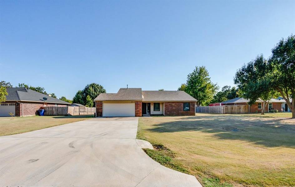 2216 NE Elk Drive, Piedmont, OK 73078